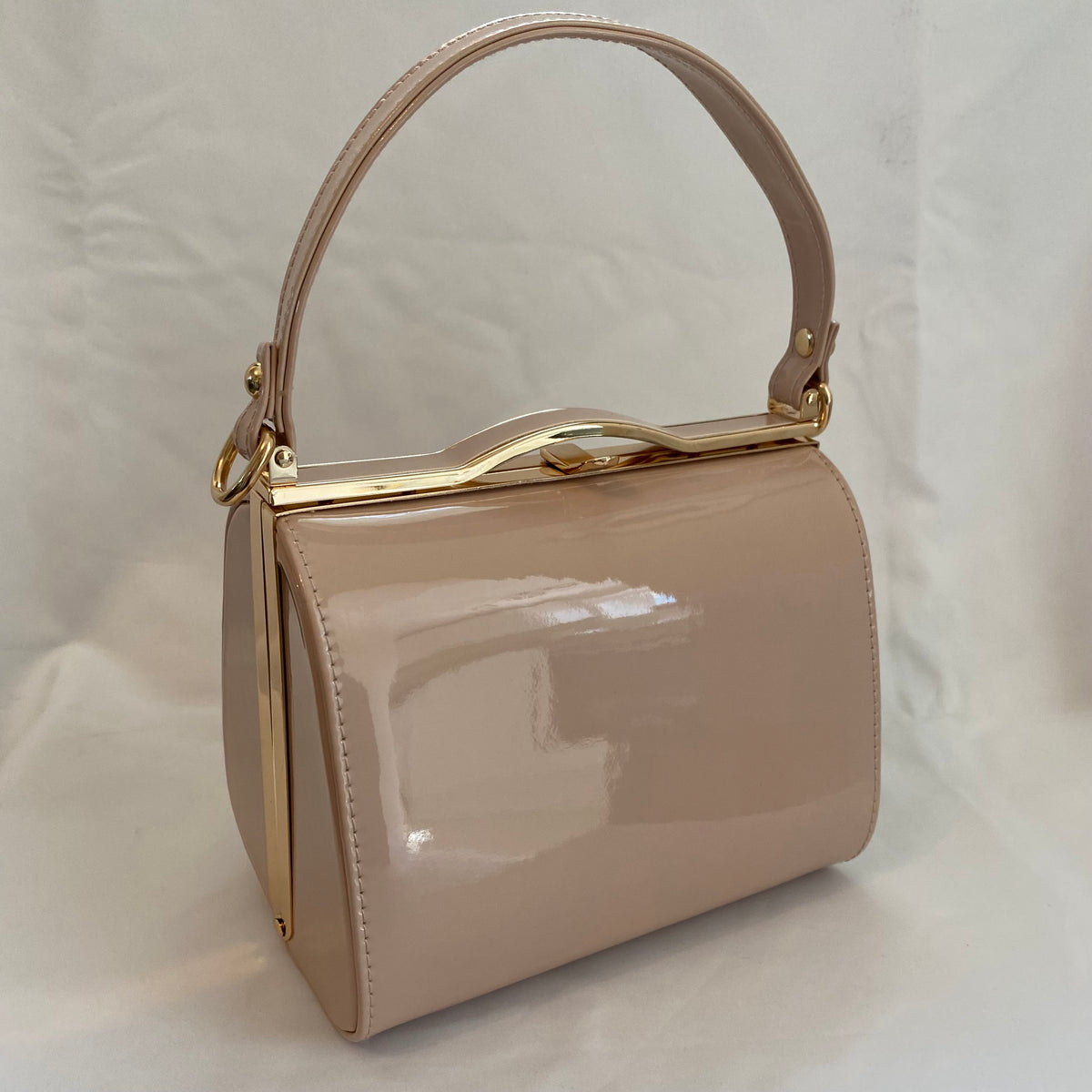 Classic Lilly Handbag in Nude Vintage Inspired Classic Bags In